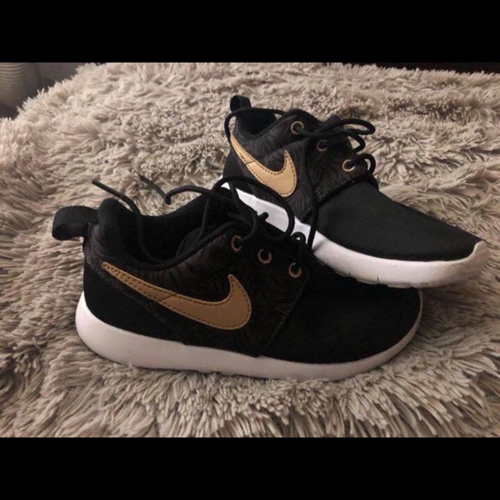 Children’s Nike Size 13